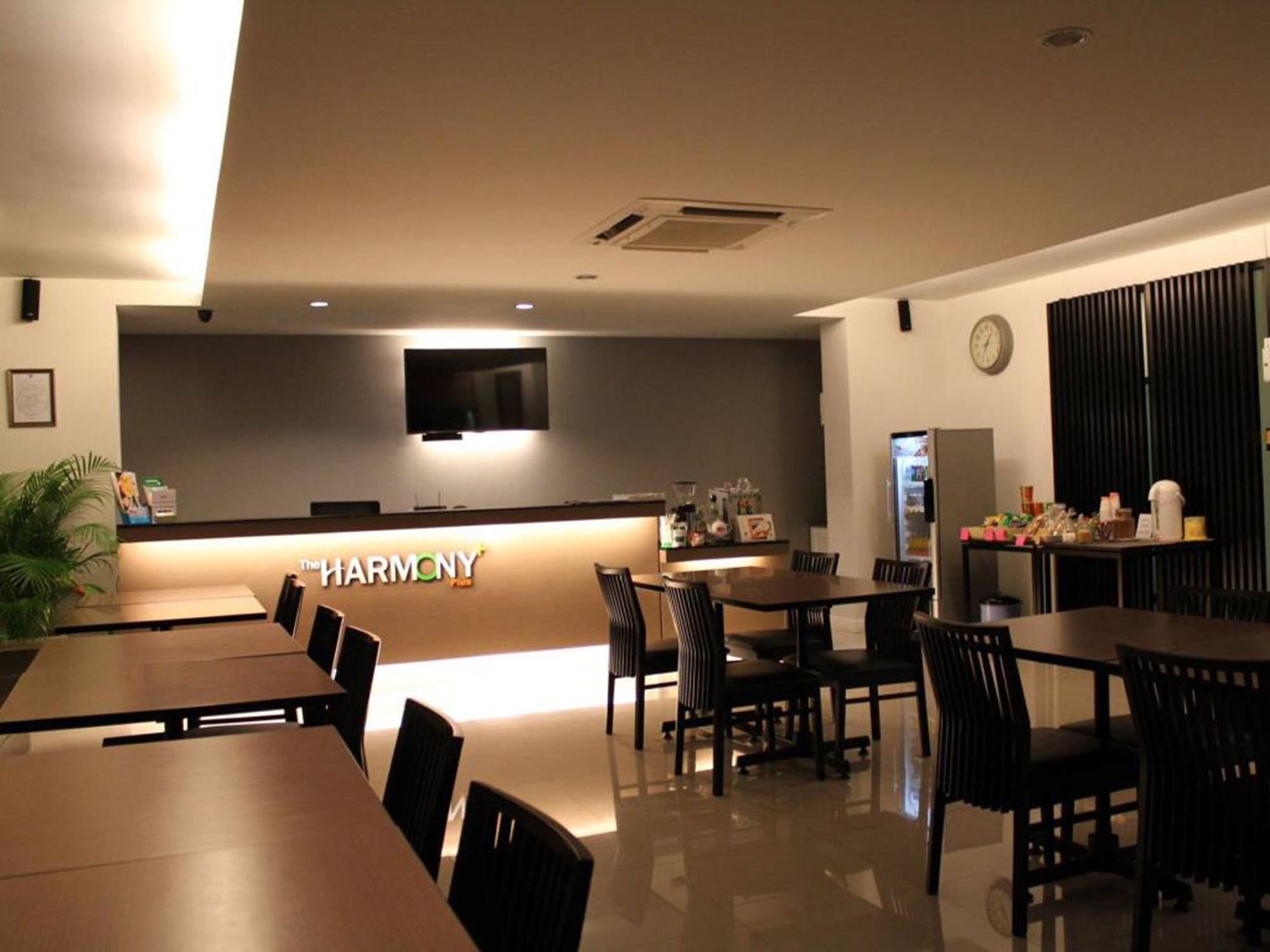Fortune D Hotel פיטסנולוק מראה חיצוני תמונה