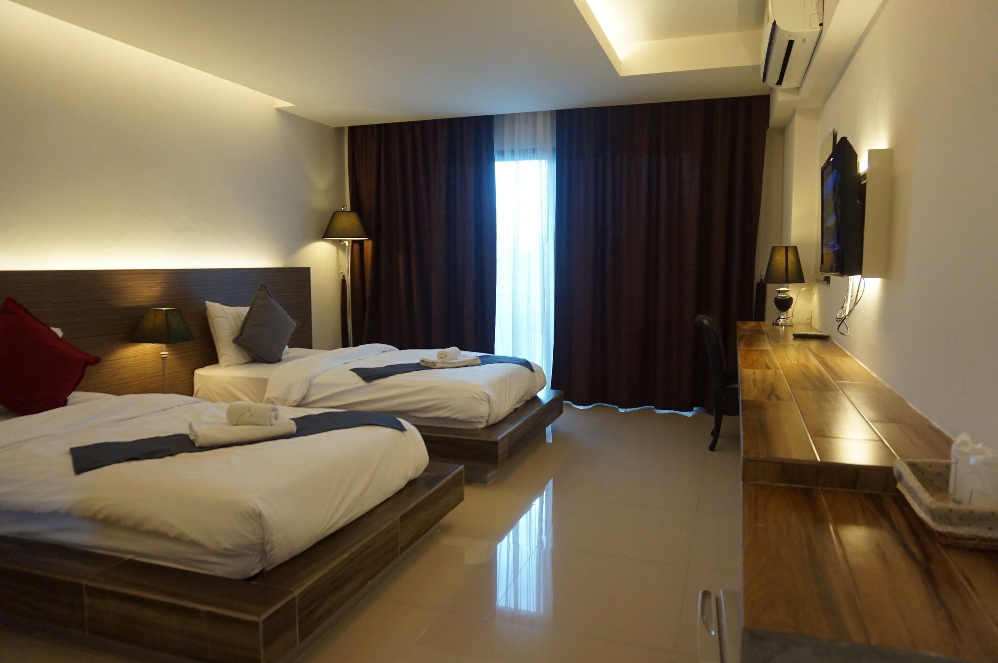 Fortune D Hotel פיטסנולוק מראה חיצוני תמונה
