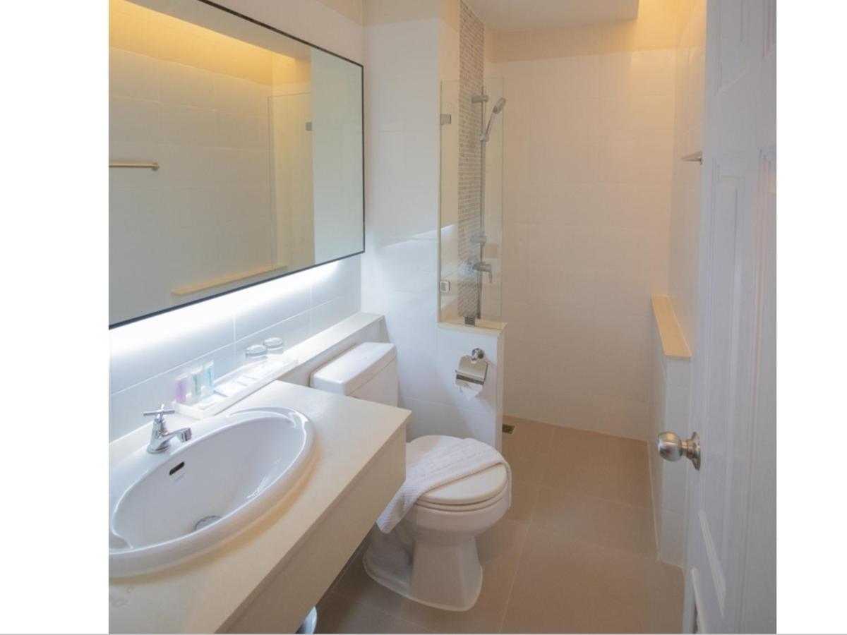 Fortune D Hotel פיטסנולוק מראה חיצוני תמונה