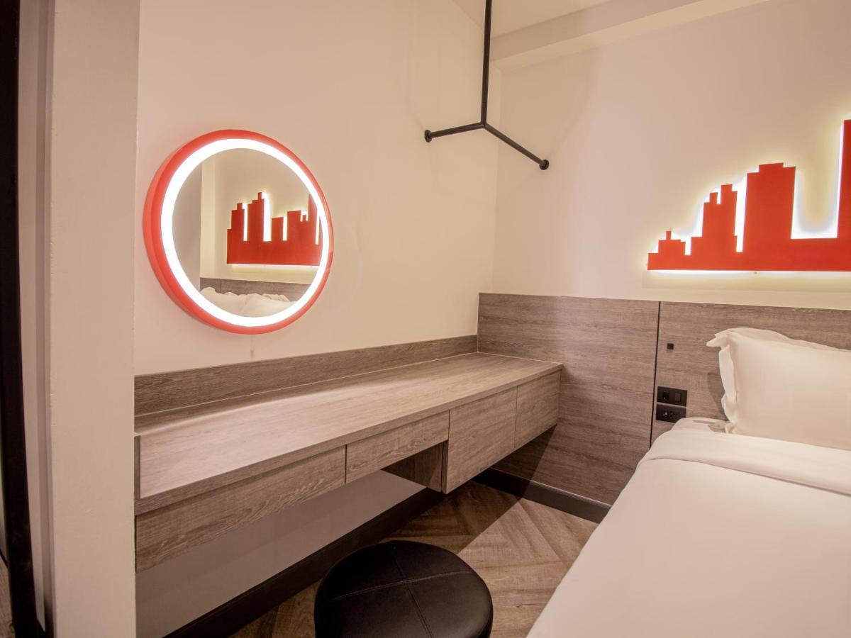 Fortune D Hotel פיטסנולוק מראה חיצוני תמונה