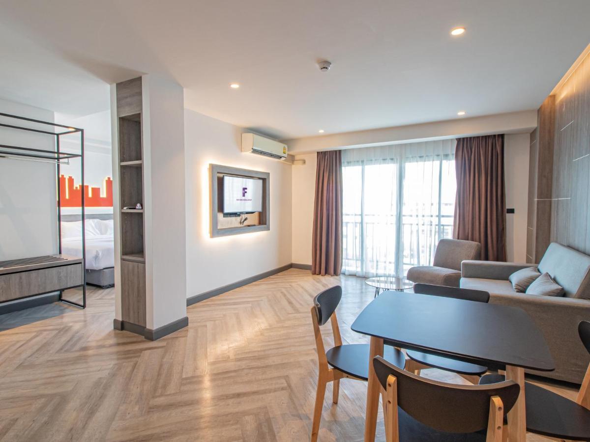 Fortune D Hotel פיטסנולוק מראה חיצוני תמונה