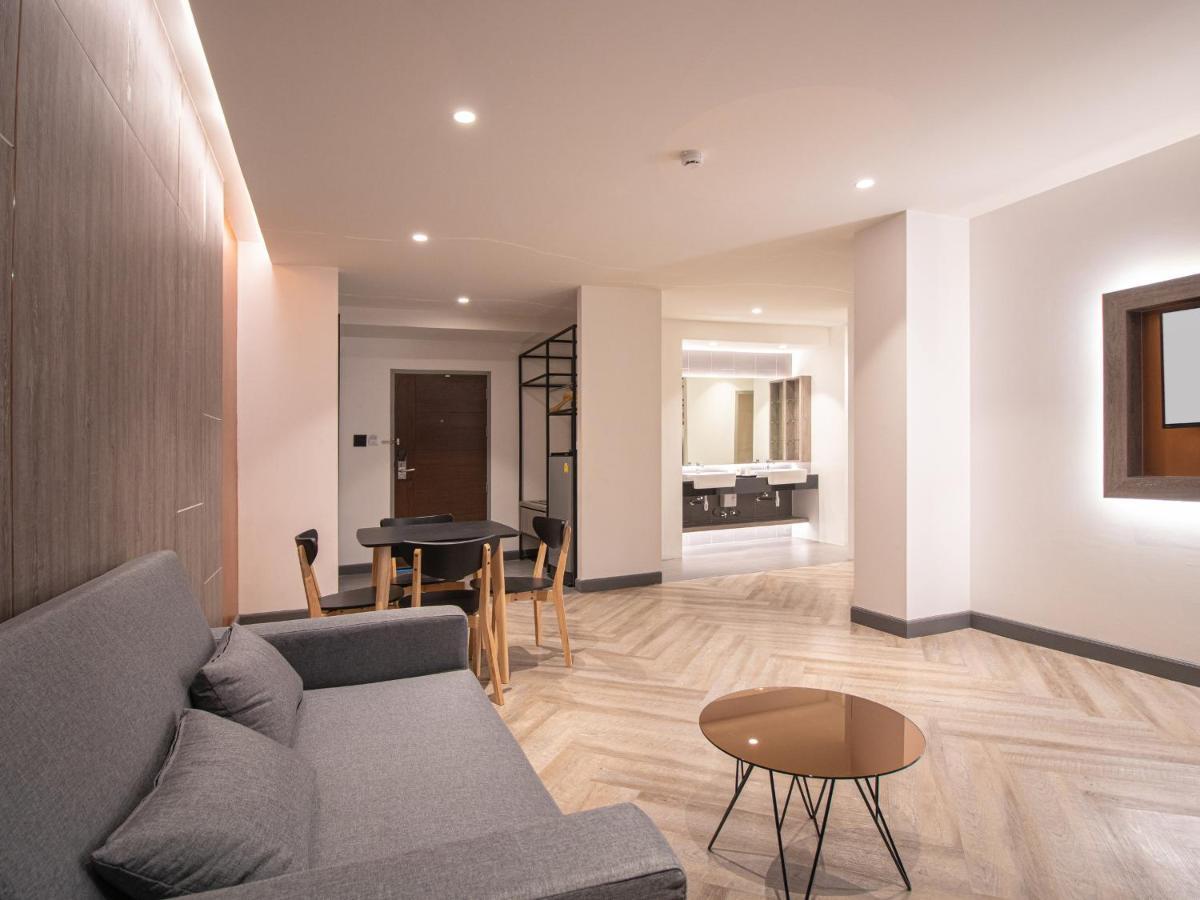 Fortune D Hotel פיטסנולוק מראה חיצוני תמונה